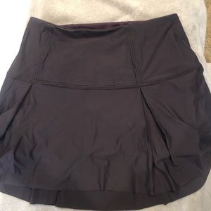 LULULEMON DARK PURPLE WORKOUT SKORT